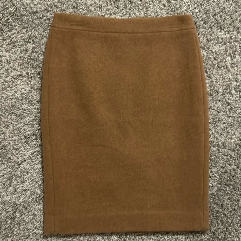 J. Crew skirt — looks like wool skirt NEw with tags never worn size 0 -